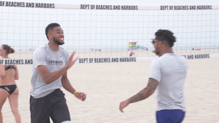 Karl Anthony Towns & D'Angelo Russell Get KILLED by Pro Beach Volley Team