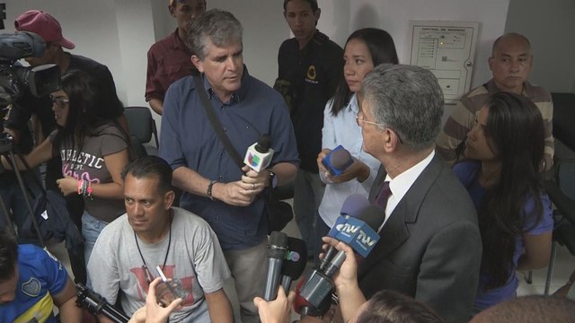 Oposición inscribe candidatos para elecciones regionales en Venezuela