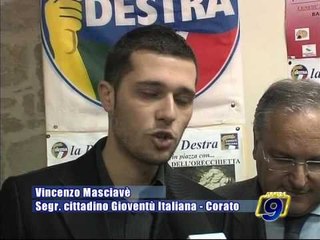 CORATO. Teatro d'eventi in piazza de "La Destra"