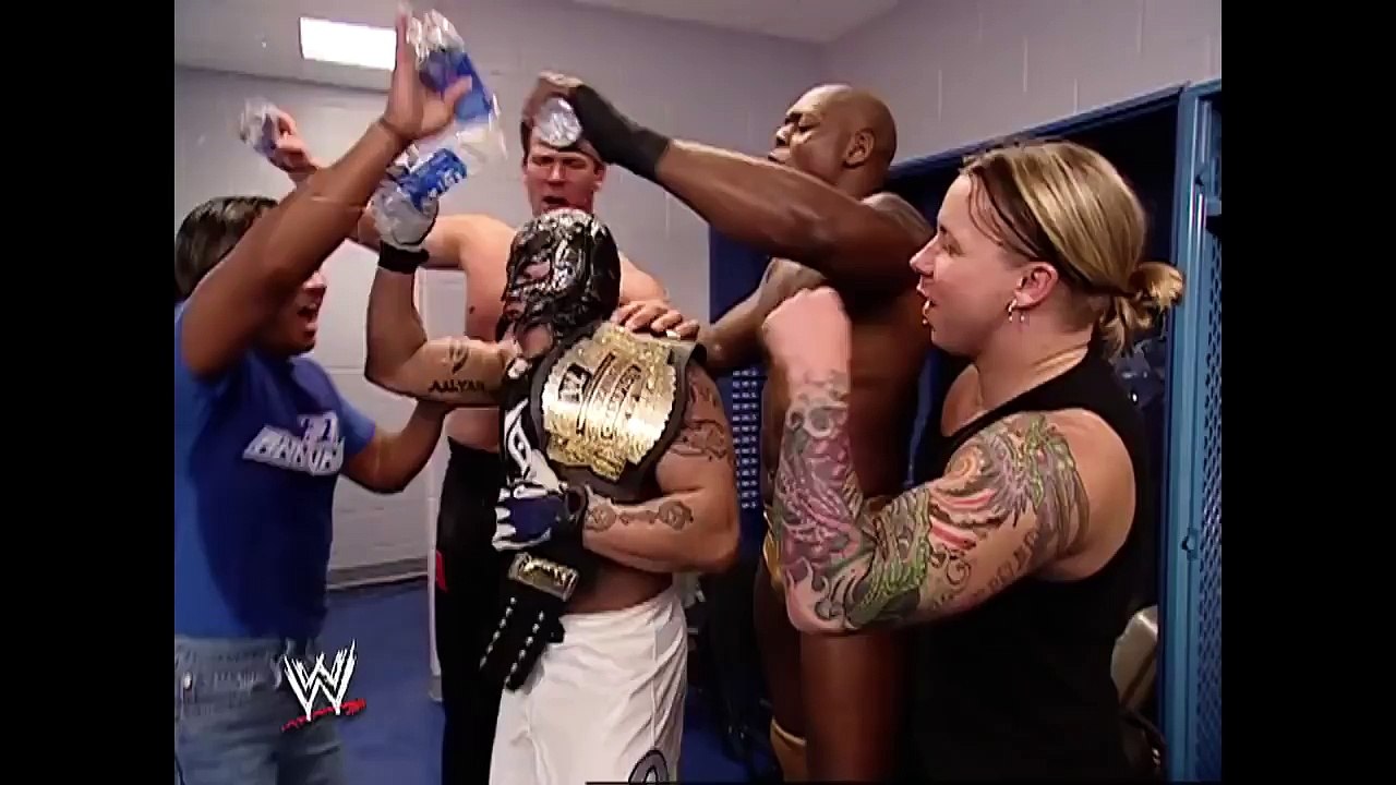 Eddie Guerrero & Chavo Guerrero Backstage SmackDown 01.01.2004