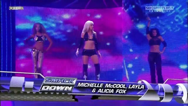 Layla, Michelle McCool, & Alicia Fox vs Melina, Eve, & Gail Kim WWE Smackdown 2009 (HD)