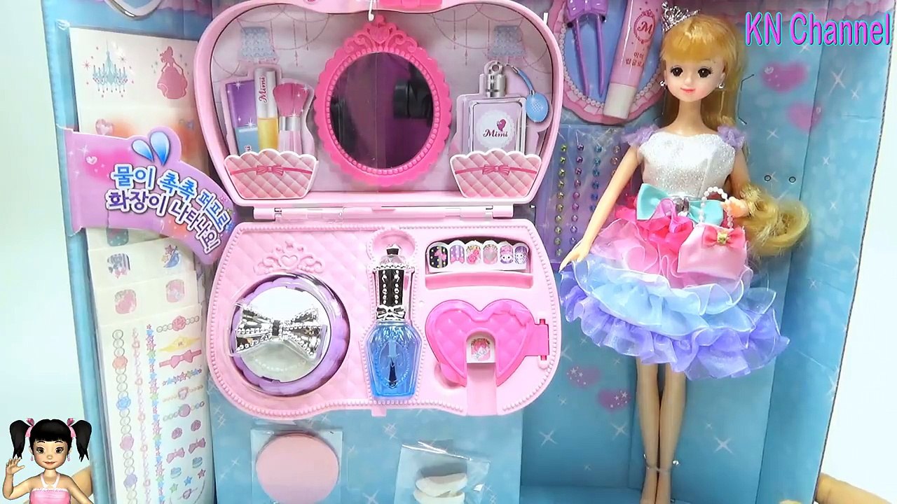 BÉ NA TRANG ĐIỂM BẰNG NƯỚC ĐẸP TUYỆT TRẦN VỚI ĐỒ CHƠI HÀN QUỐC MIMI WORLD 미미월드