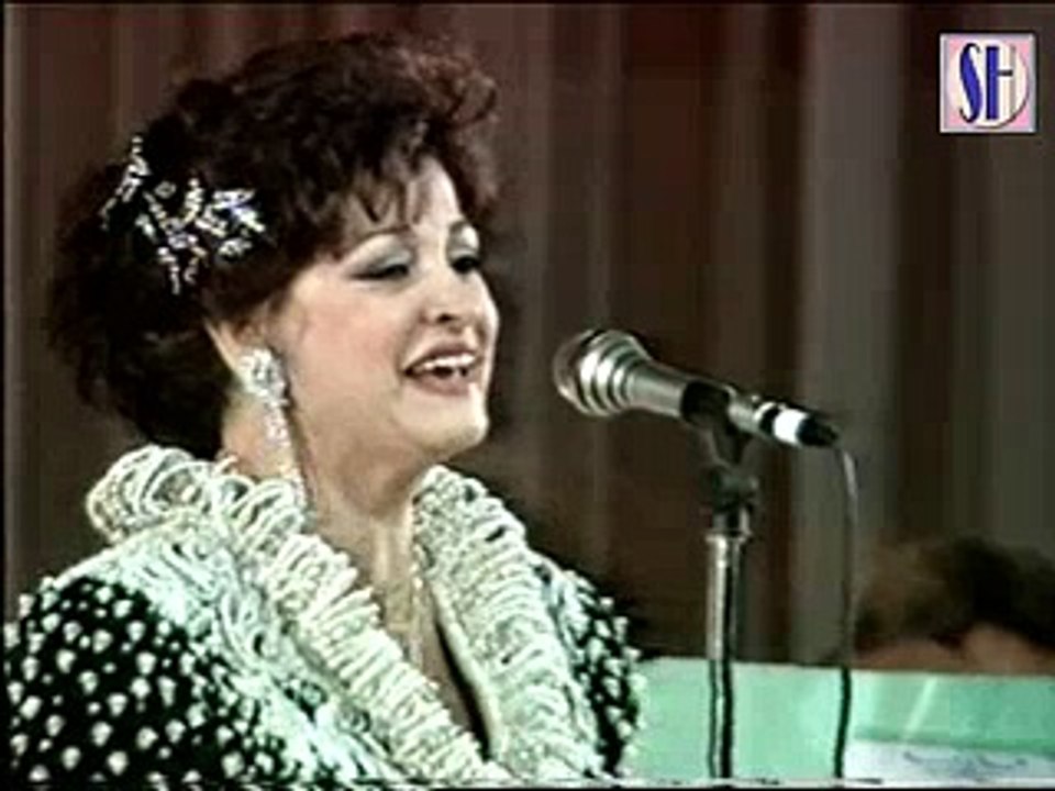 WARDA 1993  مطربة الأجيال وردة في حفل  أكتوبر
