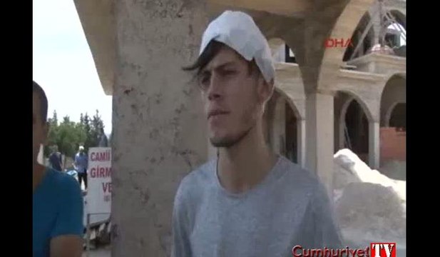 Üsküdar'daki baba dehşetinde sağ kurtulan oğul vahşet anını anlattı