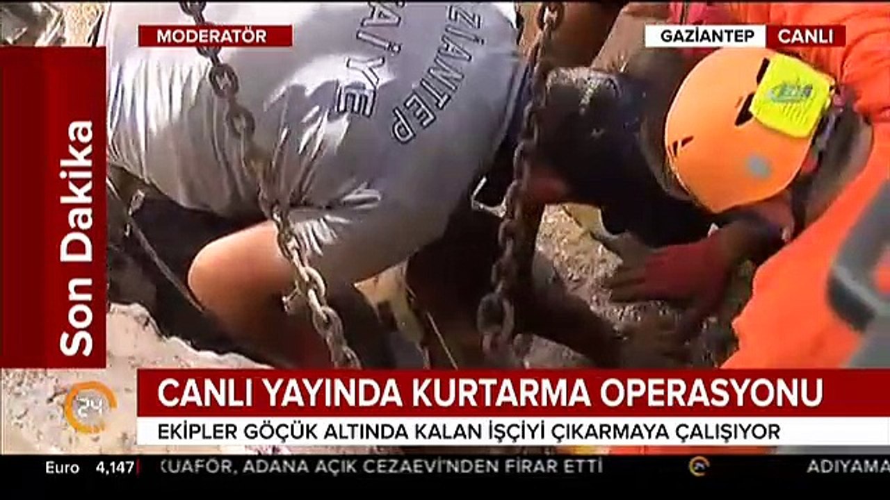 Gaziantep'te kolejin tavanı çöktü! Göçük altında kalan işçiyi kurtarma operasyonu kamerada