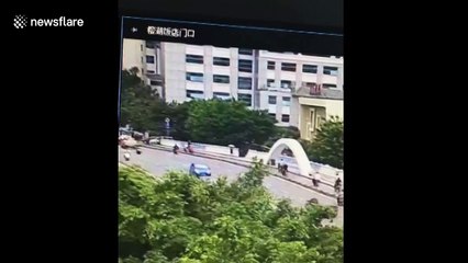 Chinese man struck by lightning