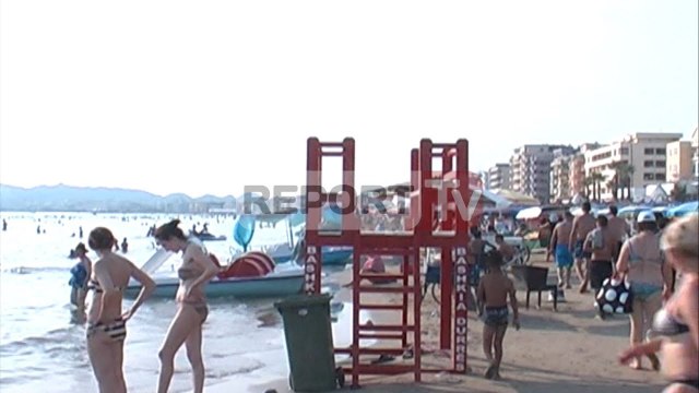 Report TV - Durrës, vendosen kullat e vrojtimit, por pa roje, bashkia nuk merr masa