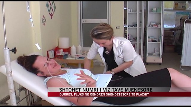 Durrës, fluks në qendrën shëndetësore të plazhit - News, Lajme - Vizion Plus