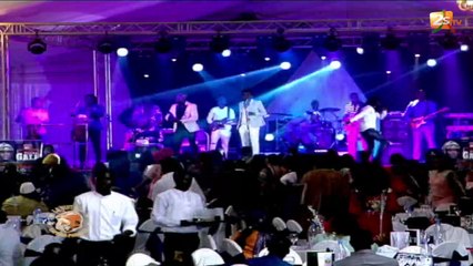 WALLY SECK EN LIVE AU KING FAHD - EXTRAIT NUIT DES SAPEURS 2017