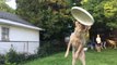 Il voulait filmer son chien en train de capturer son Frisbee ! Fail