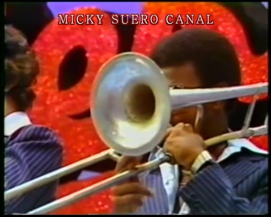 Cuco Valoy y la Tribu, canta henry garcia - Cla...