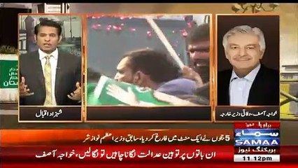 Khawaja Asif can't reply to anchor question