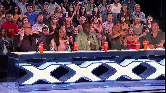 Sirqus Alfon- Swedish Group Uses Audience In Interactive Performance - America's Got Talent 2017