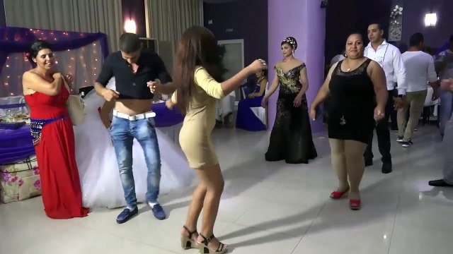 Roman Düğünleri Alışkanlık Yapar | Oryantal Darbuka Dans Fena