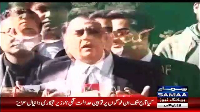 Fawad Chaudhry Insults Daniyal Aziz in live show