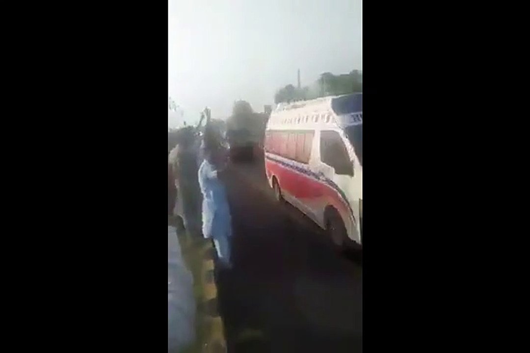Chor Hai Chor Hai Slogans As Nawaz Sharif Reached Jhelum