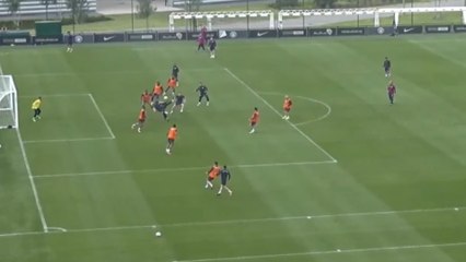 La retournée exceptionnelle de Mangala à l'entraînement