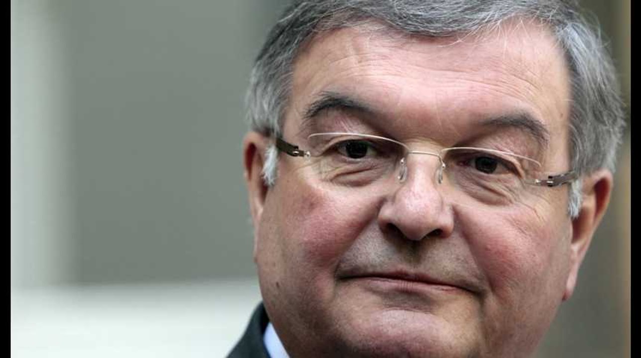 Michel Mercier soupçonné d'emplois familiaux fictifs : ce que contient l'enquête