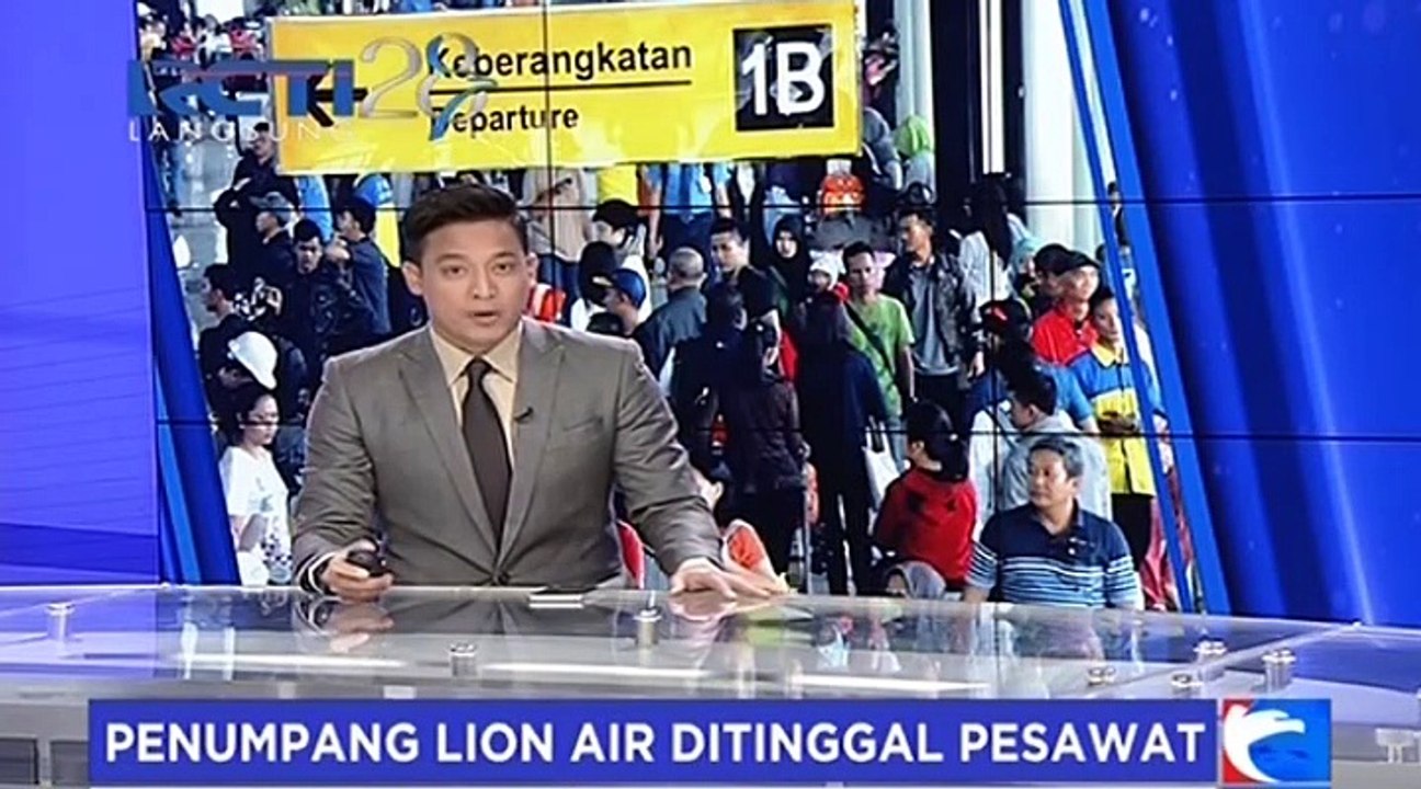 Ratusan penumpang.....