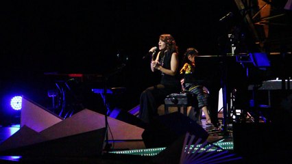 "Luna de Xelajú" interpretada por Gaby Moreno y  Yahaira Tubac