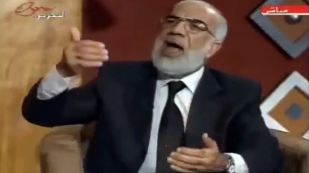 ثلاثة لا ترفع صلاتهم فوق رؤوسهم شبرا