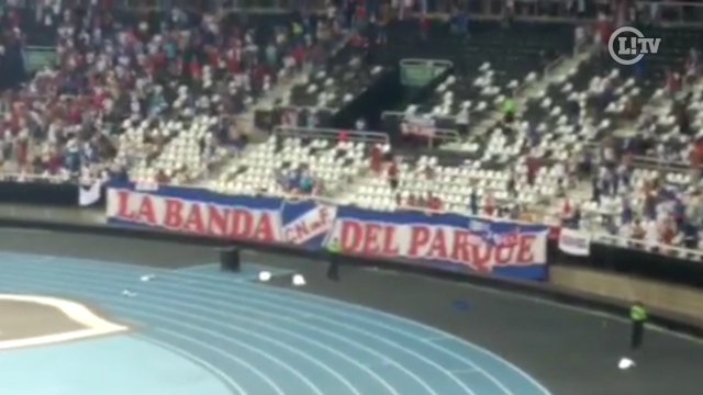 Torcedores do Nacional se irritam com eliminação e quebram cadeiras do Nilton Santos
