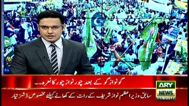 Protester resort to unique methods in anti-Nawaz protest