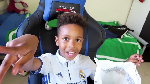 Double Adidas GROSS SLIME BATH Unboxing!! - Tekkerz Kid