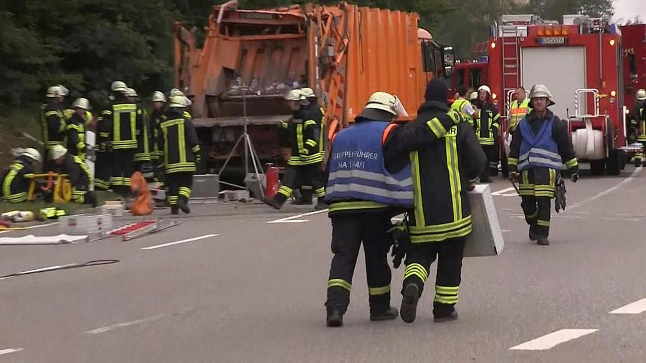'Bild des Grauens': Müllwagen erschlägt 5-köpfige Familie