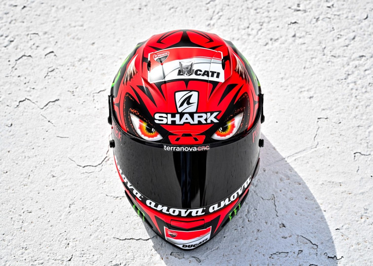 VÍDEO: Jorge Lorenzo presenta DIABLO, su decoración en el casco para el GP  de Austria de MotoGP - Vídeo Dailymotion