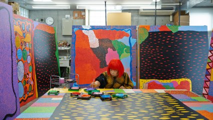 Children Review Yayoi Kusama's 'The Obliteration Room'