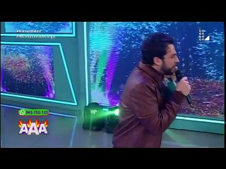 Peluchín y Gigi Mitre sufren penoso incidente en vivo y esta fue su reacción