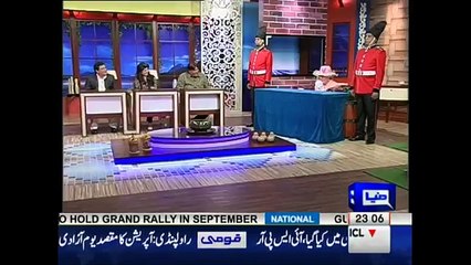 Hilarious Performance by Azizi as Queen Elizebeth  in Hasb e Haal