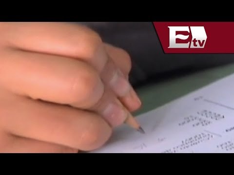 SEP anuncia becas de transporte para estudiantes de preparatoria / Excélsior informa