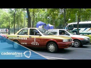 Capturan a banda de delincuentes que operaban un taxi en el DF