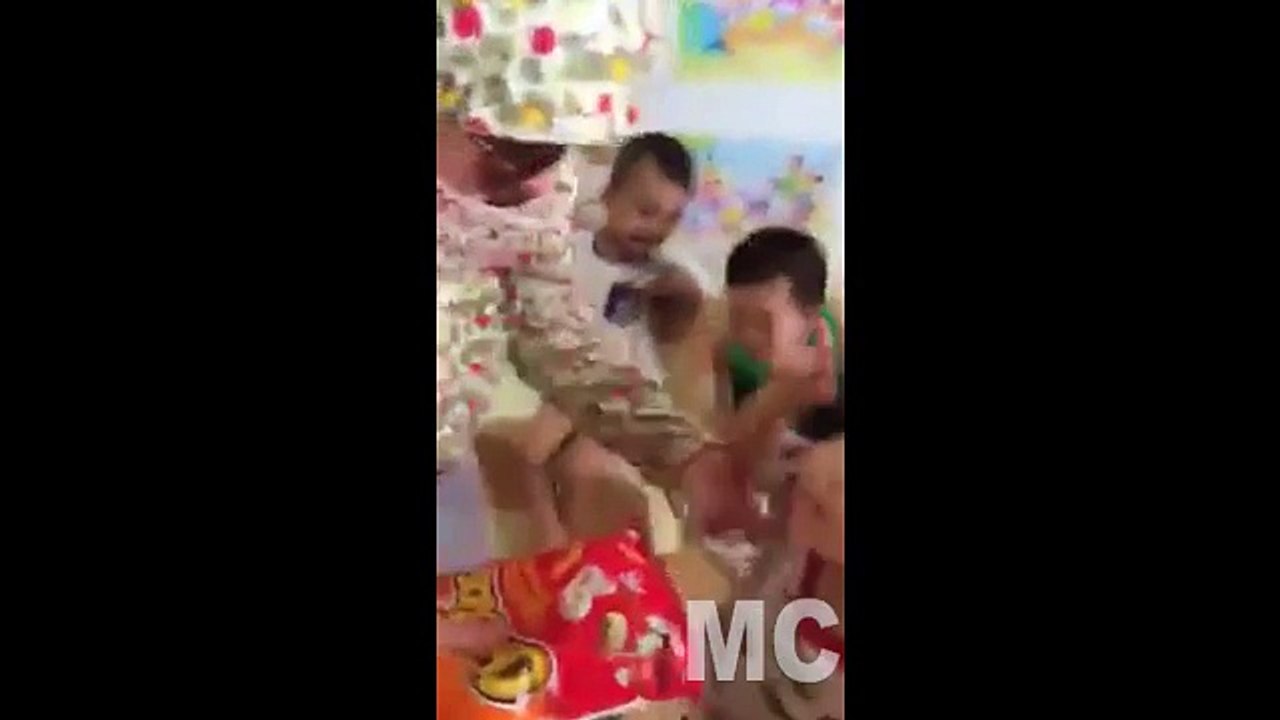 Funny Testing for kids , if Kidnap give snack for you .Do you want?