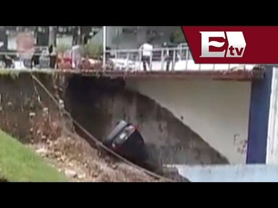 Deslave provoca la caída de autos en Interlomas / Comunidad