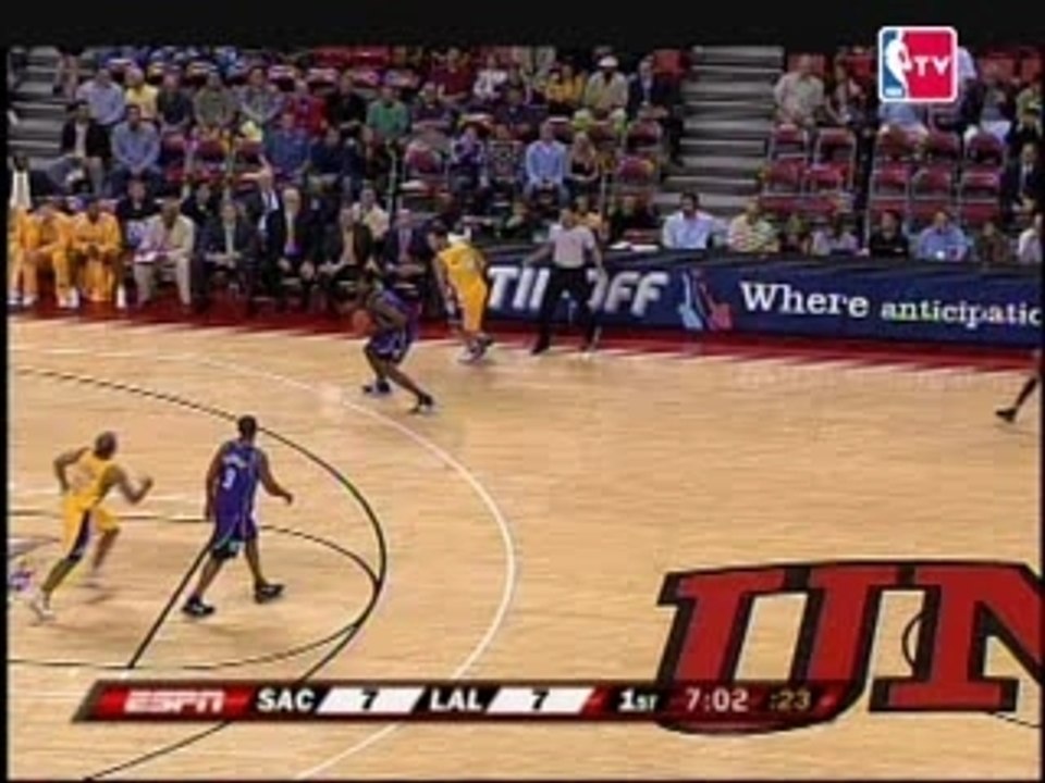 Dunk of the Night (26/10) : Kwame Brown