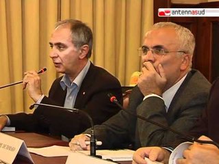 TG 06.11.10 Mennitti e il centrodestra: «Tra Berlusconi e Fini rischio paralisi del sistema»