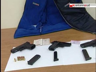 TG 13.11.10 Bari, incensurato custodiva le armi del clan