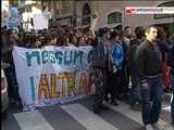TG 17.11.10 Studenti, ricercatori e precari in piazza anche a Bari contro i tagli all'istruzione