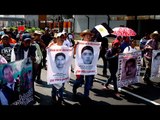 Avanzan marchas por normalistas rumbo al Zócalo capitalino