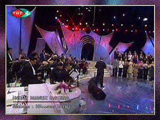 TRT TSM KORO - İndim Havuz Başına Bir Kız Çıktı Karşıma (4)