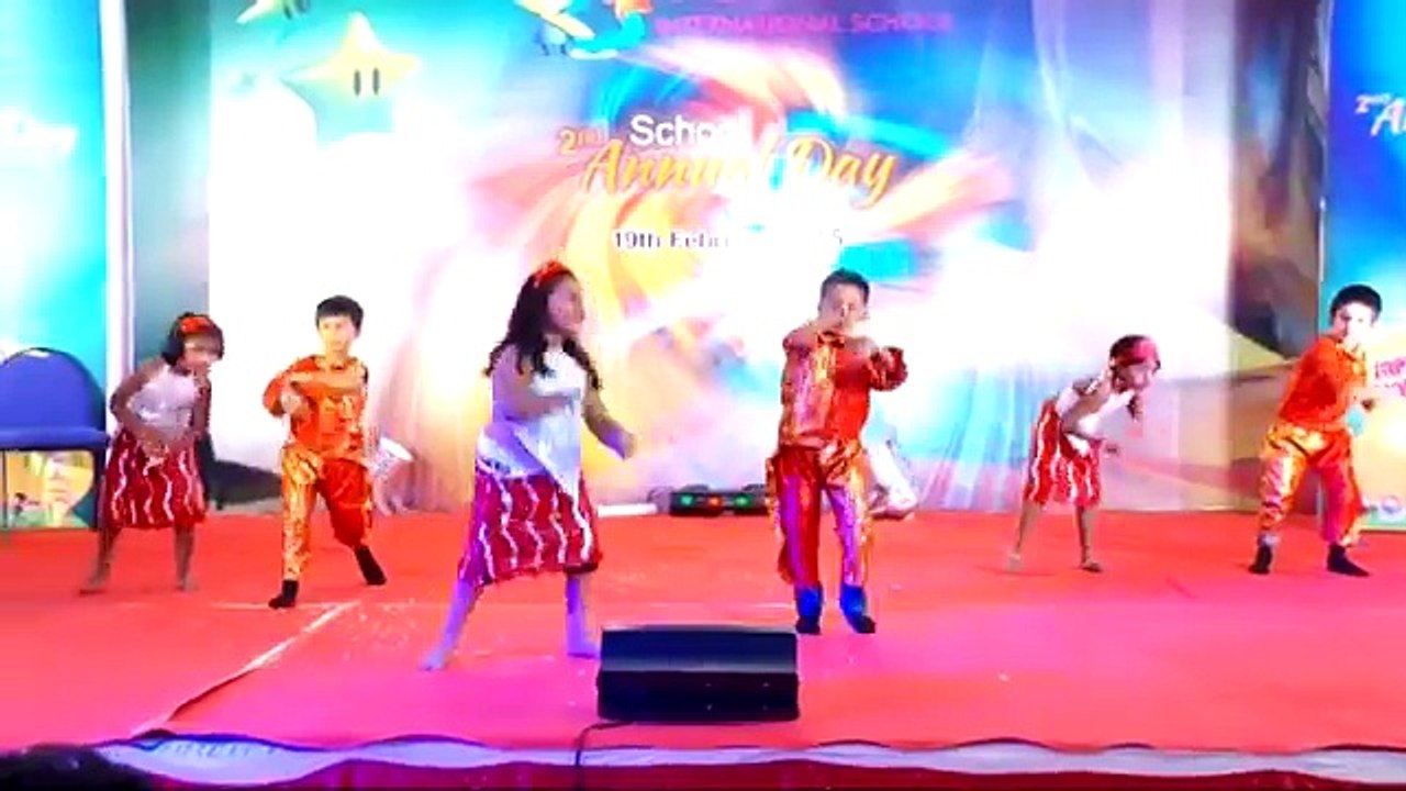 School Annual day Honey bunny dance
