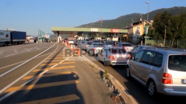 Report TV - Fluks automjetesh në doganën e Morinës, radhë të gjata