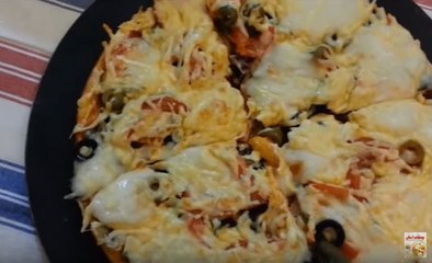 بيتزا شهيه وسهلة - Delicious and easy Pizza