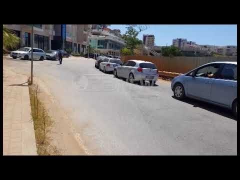 Bllokohet trafiku - Shkëputet masivi shkëmbor, bllokohet mbi 3 orë aksi Vlorë – Orikum
