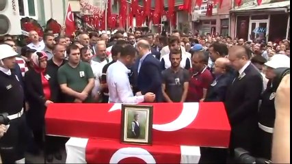 Şehit Eren'i “İyi Ki Varsın” Diyerek Sonsuzluğa Uğurladılar
