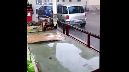 Grandine e pioggia a Trani (12 agosto 2017)