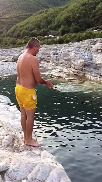 Diving in slo-mo..